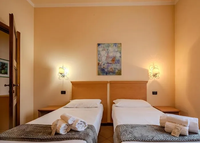 Mainard, Otello In Historic Apartament Werona